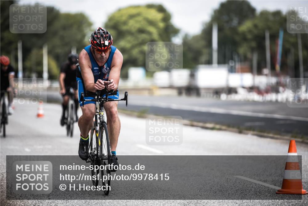 16.08.2026 - KN Förde Triathlon 2026 H.Heesch http://msf.ph/oto/9978415 16.08.2026 11:32:03 Radfahren 331, 347, 352, 363, 410 meine-sportfotos.de