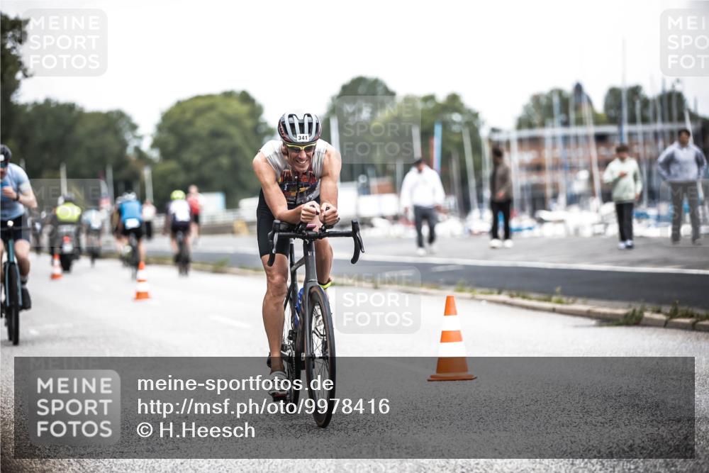 16.08.2026 - KN Förde Triathlon 2026 H.Heesch http://msf.ph/oto/9978416 16.08.2026 11:25:08 Radfahren 331, 341, 355, 375, 376, 409 meine-sportfotos.de