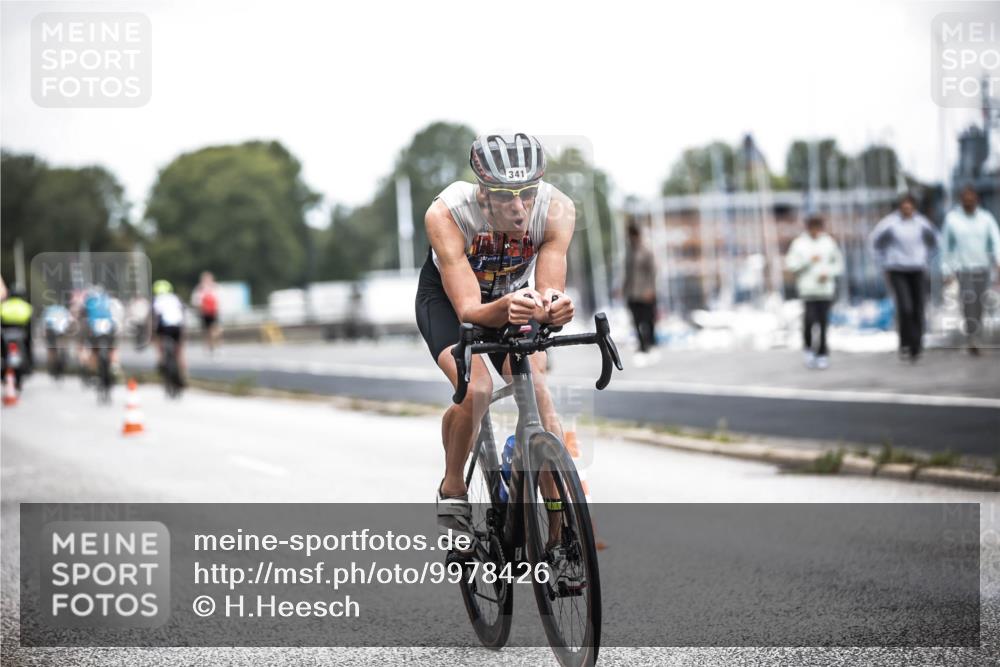 16.08.2026 - KN Förde Triathlon 2026 H.Heesch http://msf.ph/oto/9978426 16.08.2026 11:25:08 Radfahren 331, 341, 355, 375, 376, 409 meine-sportfotos.de