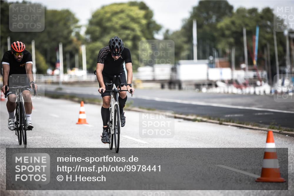 16.08.2026 - KN Förde Triathlon 2026 H.Heesch http://msf.ph/oto/9978441 16.08.2026 11:32:04 Radfahren 331, 352, 363, 410 meine-sportfotos.de