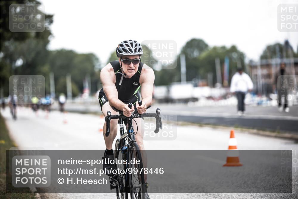 16.08.2026 - KN Förde Triathlon 2026 H.Heesch http://msf.ph/oto/9978446 16.08.2026 11:25:13 Radfahren 355, 375, 376 meine-sportfotos.de