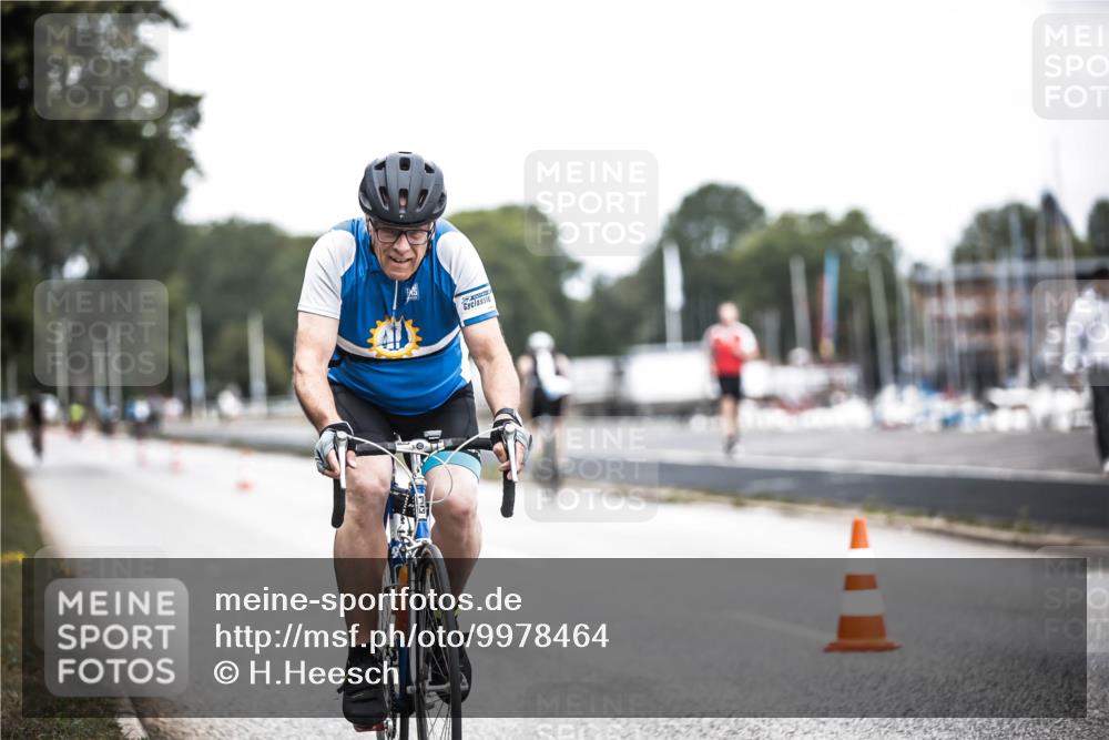 16.08.2026 - KN Förde Triathlon 2026 H.Heesch http://msf.ph/oto/9978464 16.08.2026 11:25:20 Radfahren 302, 415 meine-sportfotos.de