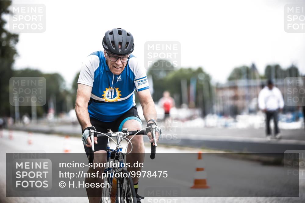16.08.2026 - KN Förde Triathlon 2026 H.Heesch http://msf.ph/oto/9978475 16.08.2026 11:25:21 Radfahren 302, 415 meine-sportfotos.de