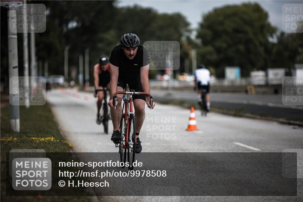 16.08.2026 - KN Förde Triathlon 2026 H.Heesch http://msf.ph/oto/9978508 16.08.2026 11:32:16 Radfahren 342, 364, 393, 394 meine-sportfotos.de