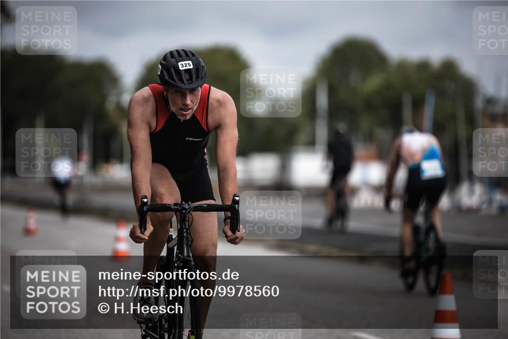 16.08.2026 - KN Förde Triathlon 2026 H.Heesch http://msf.ph/oto/9978560 16.08.2026 11:32:19 Radfahren 342, 364, 394, 400 meine-sportfotos.de