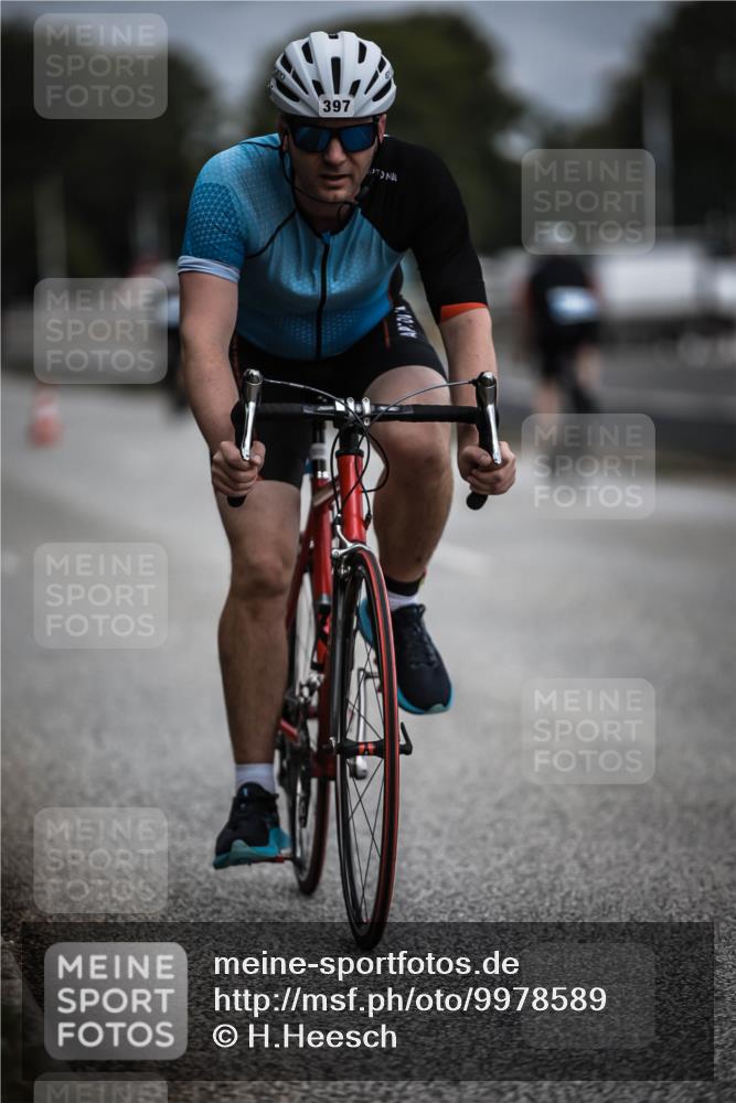 16.08.2026 - KN Förde Triathlon 2026 H.Heesch http://msf.ph/oto/9978589 16.08.2026 11:32:37 Radfahren 341, 372, 397 meine-sportfotos.de