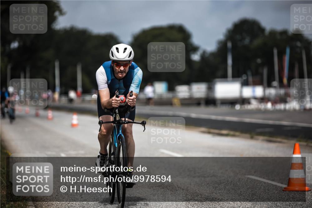 16.08.2026 - KN Förde Triathlon 2026 H.Heesch http://msf.ph/oto/9978594 16.08.2026 11:26:17 Radfahren 339, 350, 381, 404 meine-sportfotos.de