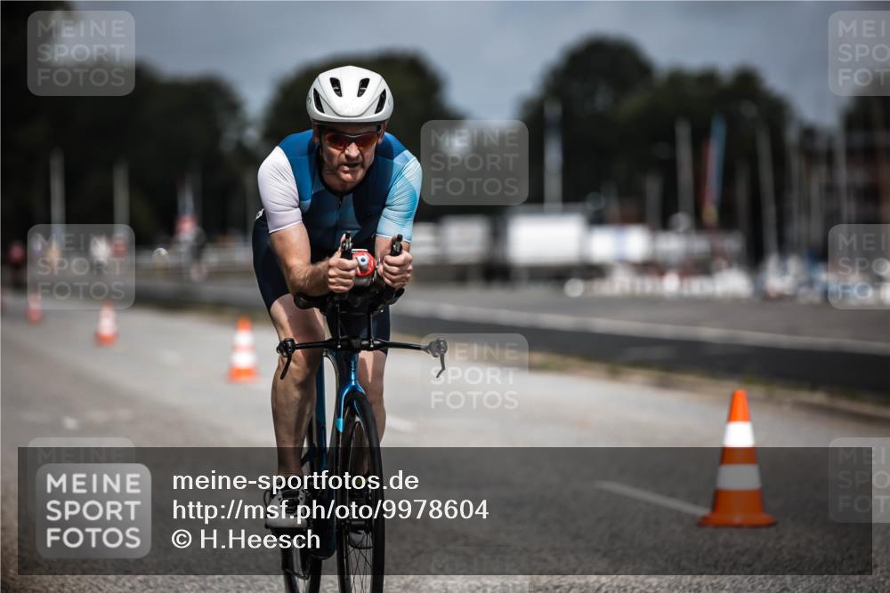 16.08.2026 - KN Förde Triathlon 2026 H.Heesch http://msf.ph/oto/9978604 16.08.2026 11:26:17 Radfahren 339, 350, 381, 404 meine-sportfotos.de