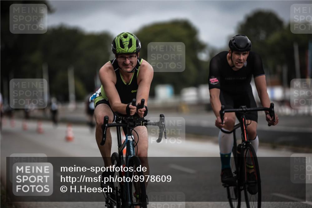 16.08.2026 - KN Förde Triathlon 2026 H.Heesch http://msf.ph/oto/9978609 16.08.2026 11:32:41 Radfahren 315, 341, 372, 392, 397 meine-sportfotos.de