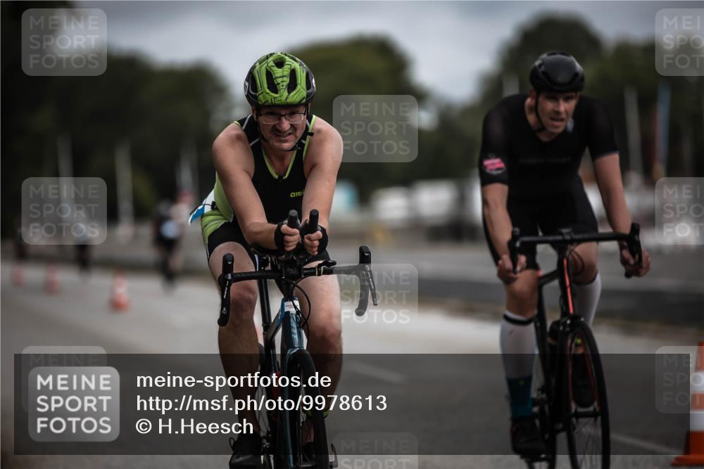 16.08.2026 - KN Förde Triathlon 2026 H.Heesch http://msf.ph/oto/9978613 16.08.2026 11:32:41 Radfahren 315, 341, 372, 392, 397 meine-sportfotos.de