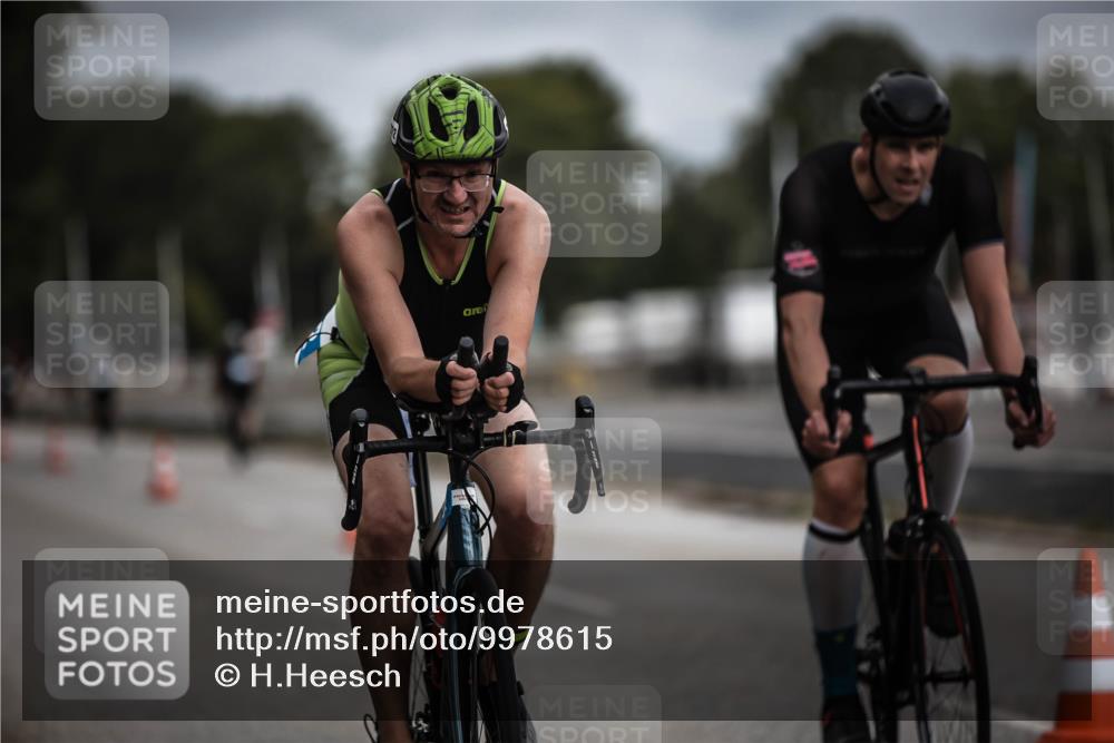16.08.2026 - KN Förde Triathlon 2026 H.Heesch http://msf.ph/oto/9978615 16.08.2026 11:32:41 Radfahren 315, 341, 372, 392, 397 meine-sportfotos.de