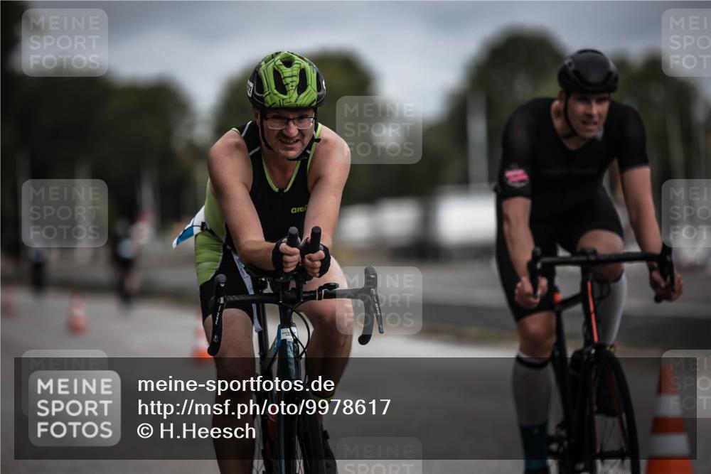 16.08.2026 - KN Förde Triathlon 2026 H.Heesch http://msf.ph/oto/9978617 16.08.2026 11:32:41 Radfahren 315, 341, 372, 392, 397 meine-sportfotos.de