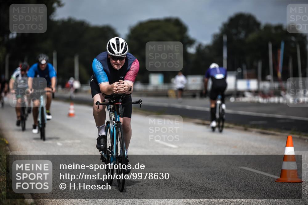 16.08.2026 - KN Förde Triathlon 2026 H.Heesch http://msf.ph/oto/9978630 16.08.2026 11:26:23 Radfahren 317, 385, 404, 407, 422, 432 meine-sportfotos.de