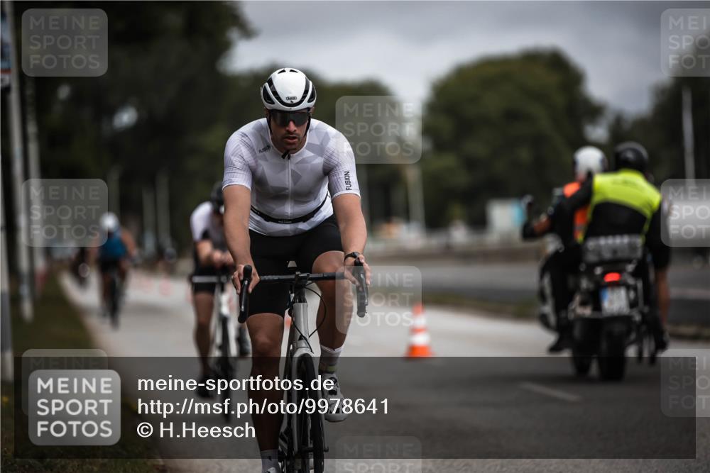 16.08.2026 - KN Förde Triathlon 2026 H.Heesch http://msf.ph/oto/9978641 16.08.2026 11:32:45 Radfahren 315, 372, 389, 392 meine-sportfotos.de