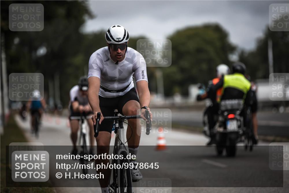 16.08.2026 - KN Förde Triathlon 2026 H.Heesch http://msf.ph/oto/9978645 16.08.2026 11:32:45 Radfahren 315, 372, 389, 392 meine-sportfotos.de