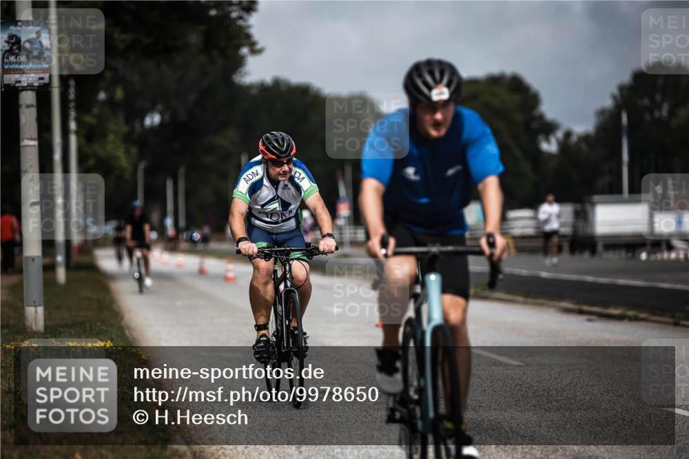 16.08.2026 - KN Förde Triathlon 2026 H.Heesch http://msf.ph/oto/9978650 16.08.2026 11:26:24 Radfahren 317, 385, 404, 407, 422, 432 meine-sportfotos.de