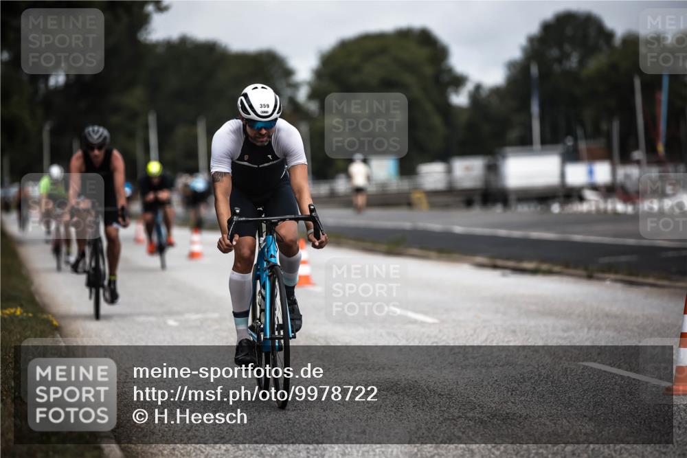16.08.2026 - KN Förde Triathlon 2026 H.Heesch http://msf.ph/oto/9978722 16.08.2026 11:26:56 Radfahren 343, 359, 361, 383, 412, 804 meine-sportfotos.de