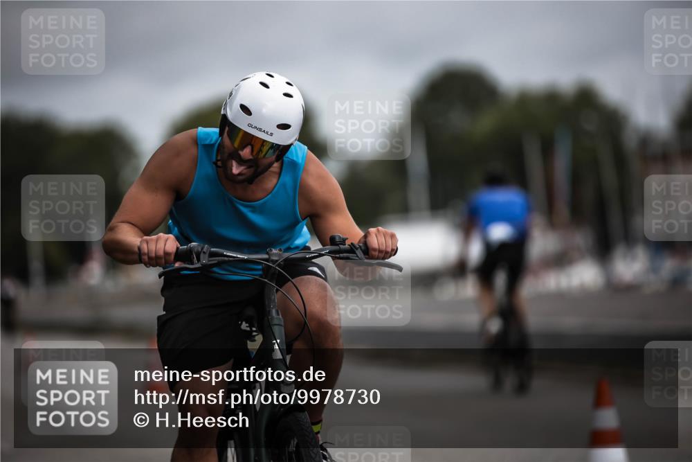 16.08.2026 - KN Förde Triathlon 2026 H.Heesch http://msf.ph/oto/9978730 16.08.2026 11:32:51 Radfahren 348, 391, 399 meine-sportfotos.de