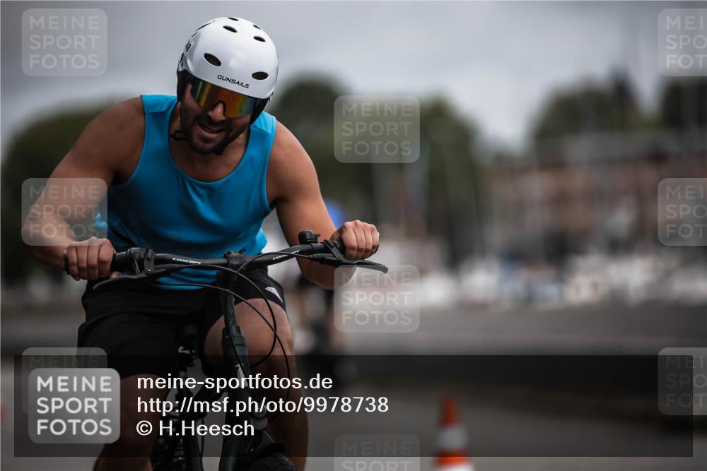 16.08.2026 - KN Förde Triathlon 2026 H.Heesch http://msf.ph/oto/9978738 16.08.2026 11:32:51 Radfahren 348, 391, 399 meine-sportfotos.de