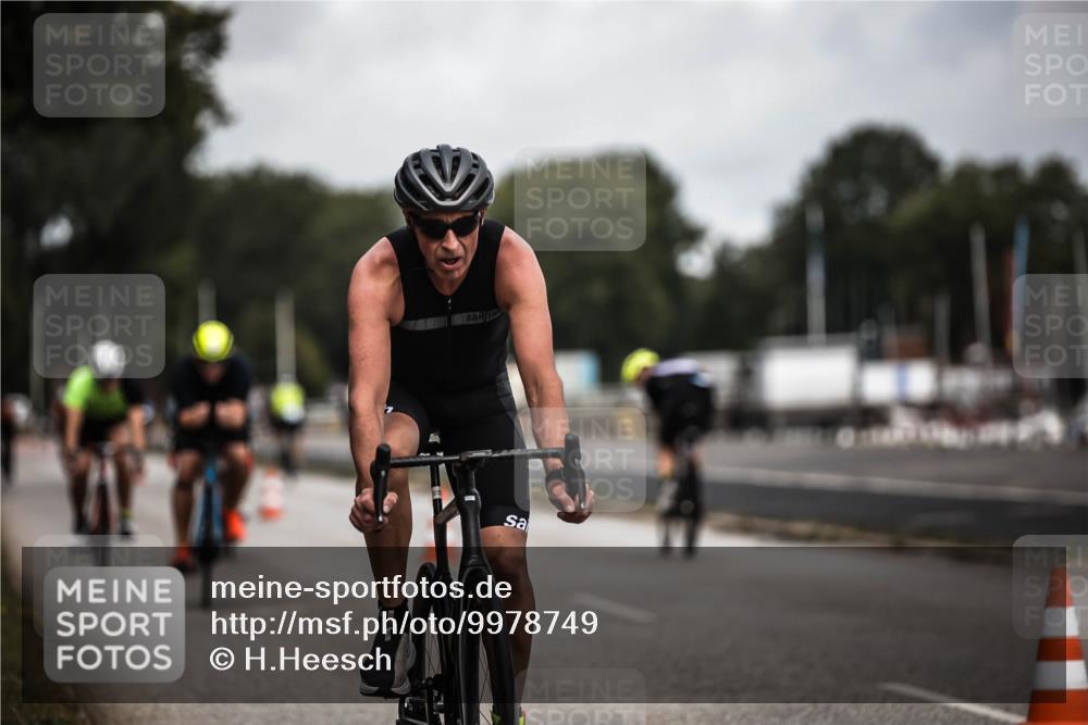 16.08.2026 - KN Förde Triathlon 2026 H.Heesch http://msf.ph/oto/9978749 16.08.2026 11:26:58 Radfahren 343, 359, 361, 383, 412, 804 meine-sportfotos.de