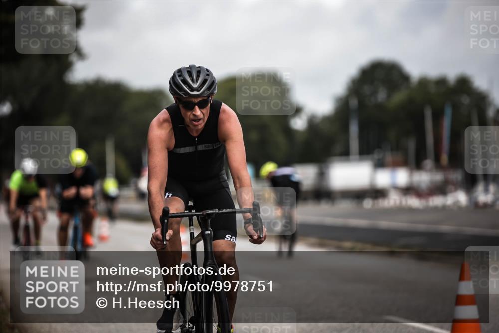 16.08.2026 - KN Förde Triathlon 2026 H.Heesch http://msf.ph/oto/9978751 16.08.2026 11:26:58 Radfahren 343, 359, 361, 383, 412, 804 meine-sportfotos.de