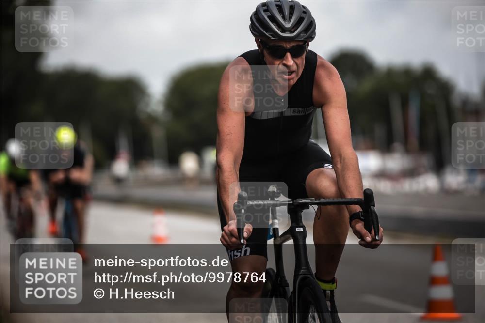 16.08.2026 - KN Förde Triathlon 2026 H.Heesch http://msf.ph/oto/9978764 16.08.2026 11:26:58 Radfahren 343, 359, 361, 383, 412, 804 meine-sportfotos.de