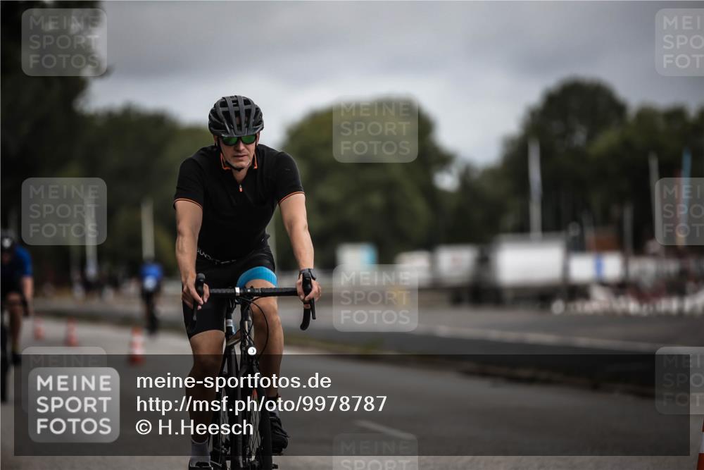 16.08.2026 - KN Förde Triathlon 2026 H.Heesch http://msf.ph/oto/9978787 16.08.2026 11:32:59 Radfahren 368, 399, 430 meine-sportfotos.de