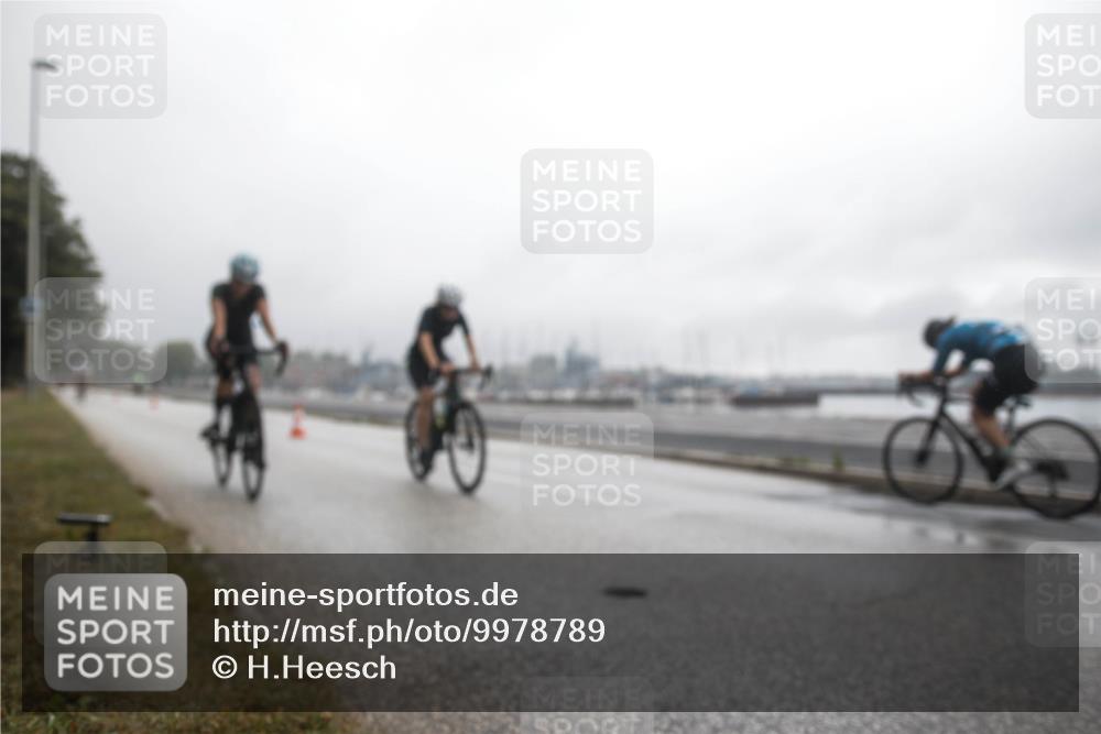 16.08.2026 - KN Förde Triathlon 2026 H.Heesch http://msf.ph/oto/9978789 16.08.2026 10:04:13 Radfahren 227, 228 meine-sportfotos.de