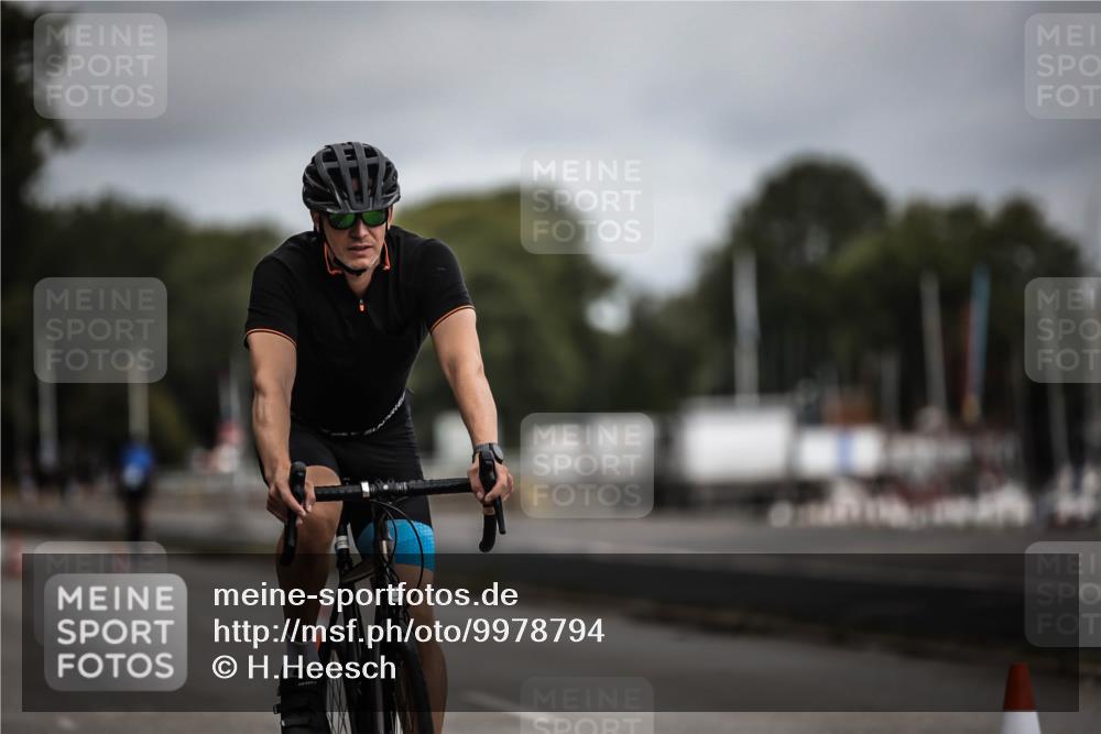 16.08.2026 - KN Förde Triathlon 2026 H.Heesch http://msf.ph/oto/9978794 16.08.2026 11:32:59 Radfahren 368, 399, 430 meine-sportfotos.de