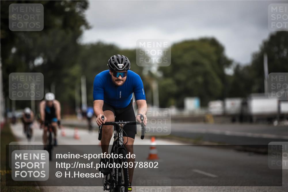 16.08.2026 - KN Förde Triathlon 2026 H.Heesch http://msf.ph/oto/9978802 16.08.2026 11:33:01 Radfahren 368, 369, 430 meine-sportfotos.de