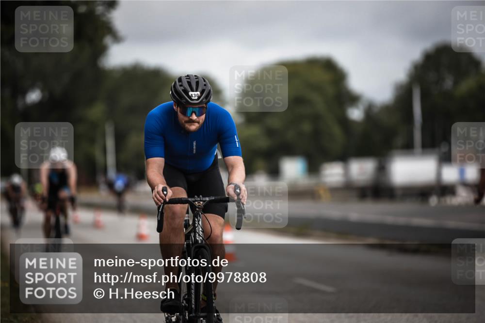 16.08.2026 - KN Förde Triathlon 2026 H.Heesch http://msf.ph/oto/9978808 16.08.2026 11:33:01 Radfahren 368, 369, 430 meine-sportfotos.de