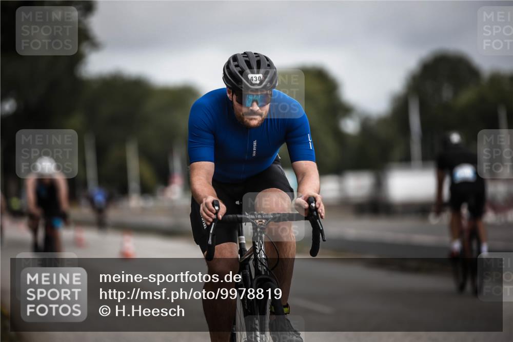 16.08.2026 - KN Förde Triathlon 2026 H.Heesch http://msf.ph/oto/9978819 16.08.2026 11:33:01 Radfahren 368, 369, 430 meine-sportfotos.de