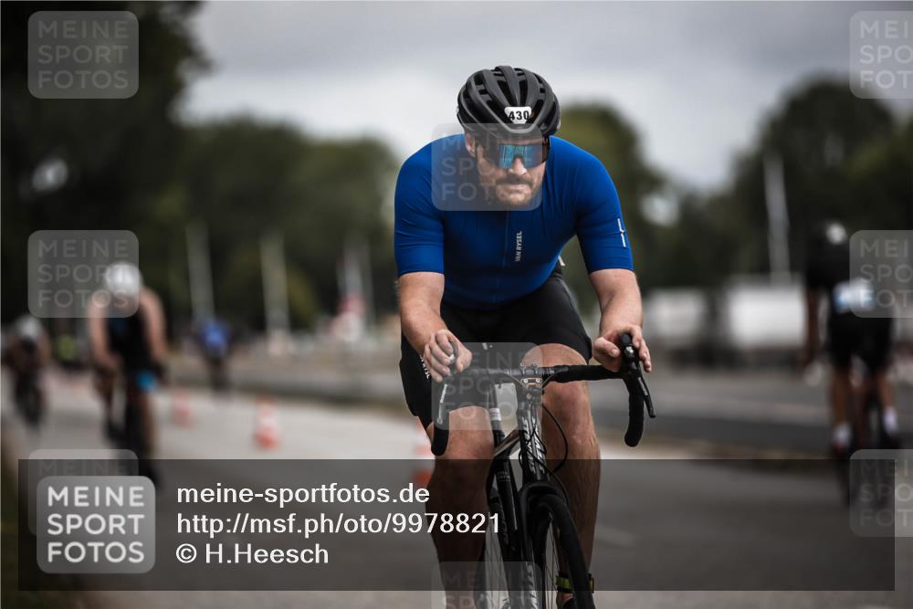 16.08.2026 - KN Förde Triathlon 2026 H.Heesch http://msf.ph/oto/9978821 16.08.2026 11:33:01 Radfahren 368, 369, 430 meine-sportfotos.de