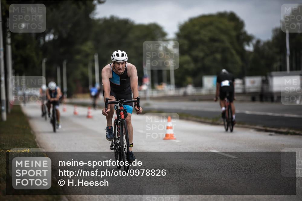 16.08.2026 - KN Förde Triathlon 2026 H.Heesch http://msf.ph/oto/9978826 16.08.2026 11:33:03 Radfahren 368, 369, 386, 430 meine-sportfotos.de
