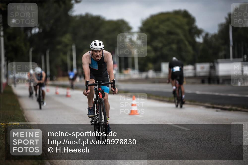 16.08.2026 - KN Förde Triathlon 2026 H.Heesch http://msf.ph/oto/9978830 16.08.2026 11:33:03 Radfahren 368, 369, 386, 430 meine-sportfotos.de
