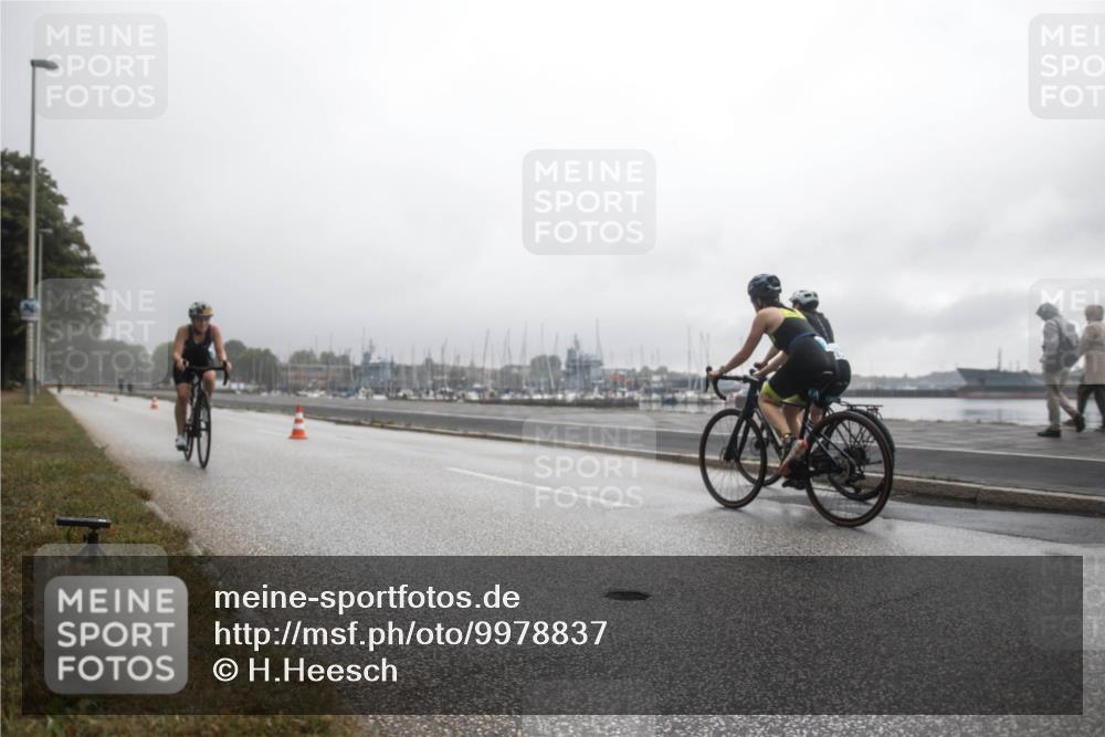 16.08.2026 - KN Förde Triathlon 2026 H.Heesch http://msf.ph/oto/9978837 16.08.2026 10:04:50 Radfahren 128, 132 meine-sportfotos.de