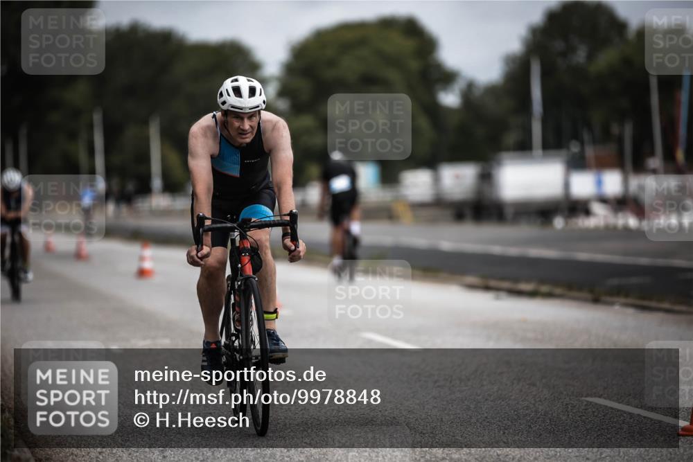 16.08.2026 - KN Förde Triathlon 2026 H.Heesch http://msf.ph/oto/9978848 16.08.2026 11:33:03 Radfahren 368, 369, 386, 430 meine-sportfotos.de