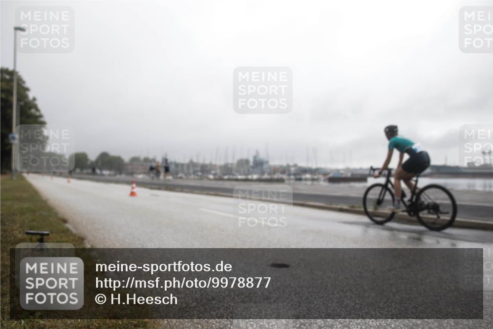 16.08.2026 - KN Förde Triathlon 2026 H.Heesch http://msf.ph/oto/9978877 16.08.2026 10:05:13 Radfahren  meine-sportfotos.de