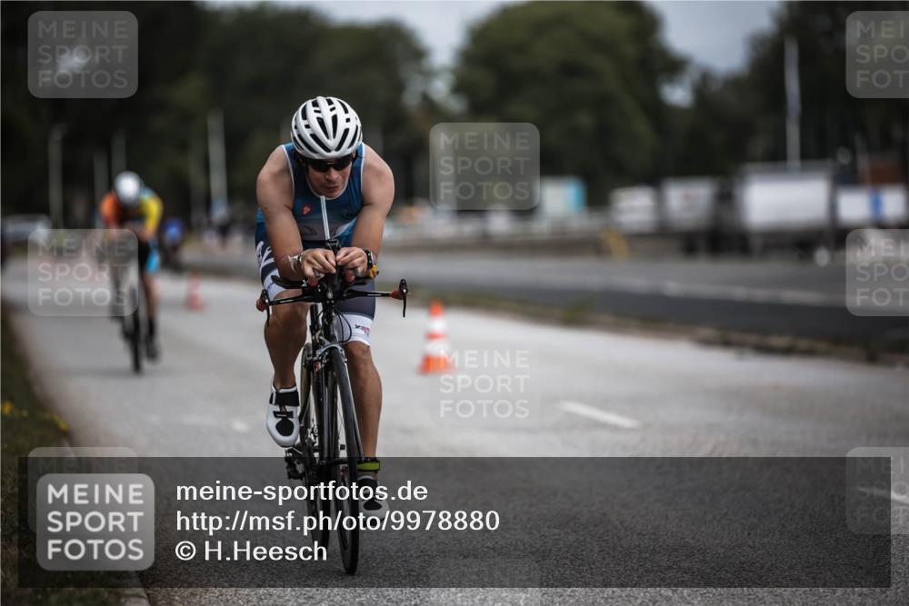 16.08.2026 - KN Förde Triathlon 2026 H.Heesch http://msf.ph/oto/9978880 16.08.2026 11:33:06 Radfahren 369, 386, 411 meine-sportfotos.de