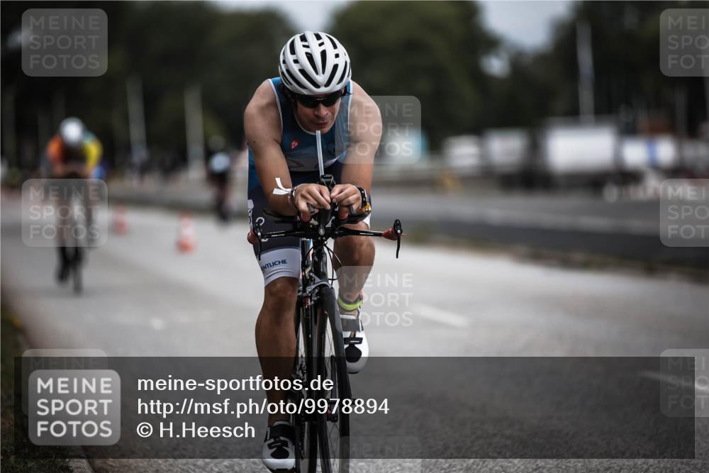 16.08.2026 - KN Förde Triathlon 2026 H.Heesch http://msf.ph/oto/9978894 16.08.2026 11:33:06 Radfahren 369, 386, 411 meine-sportfotos.de