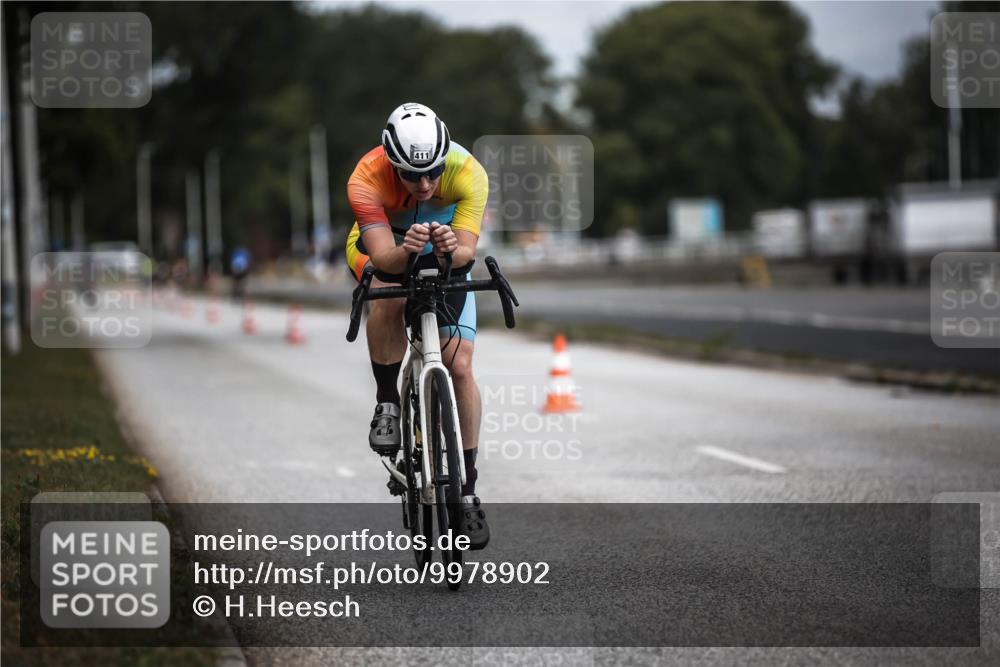 16.08.2026 - KN Förde Triathlon 2026 H.Heesch http://msf.ph/oto/9978902 16.08.2026 11:33:08 Radfahren 369, 386, 411 meine-sportfotos.de