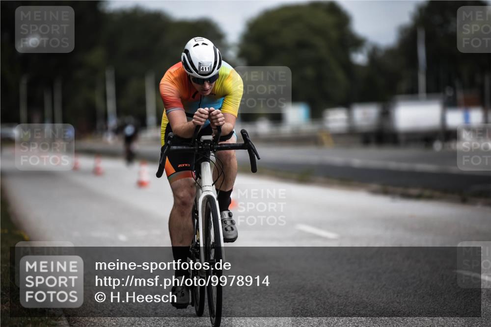 16.08.2026 - KN Förde Triathlon 2026 H.Heesch http://msf.ph/oto/9978914 16.08.2026 11:33:08 Radfahren 369, 386, 411 meine-sportfotos.de