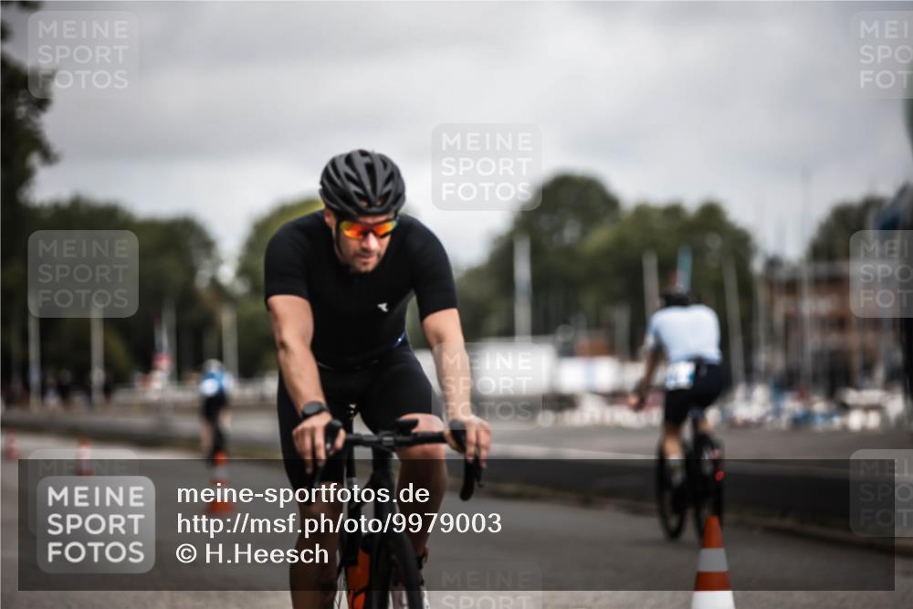 16.08.2026 - KN Förde Triathlon 2026 H.Heesch http://msf.ph/oto/9979003 16.08.2026 11:33:31 Radfahren 316, 379, 403, 438 meine-sportfotos.de