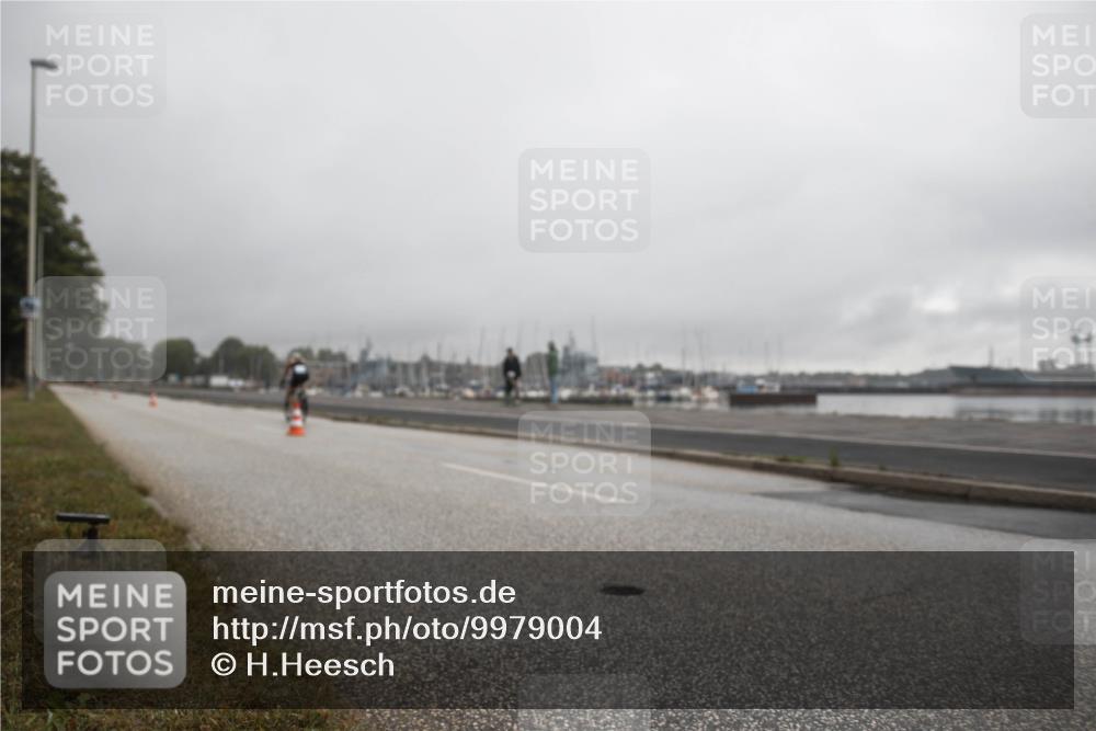 16.08.2026 - KN Förde Triathlon 2026 H.Heesch http://msf.ph/oto/9979004 16.08.2026 10:07:05 Radfahren  meine-sportfotos.de