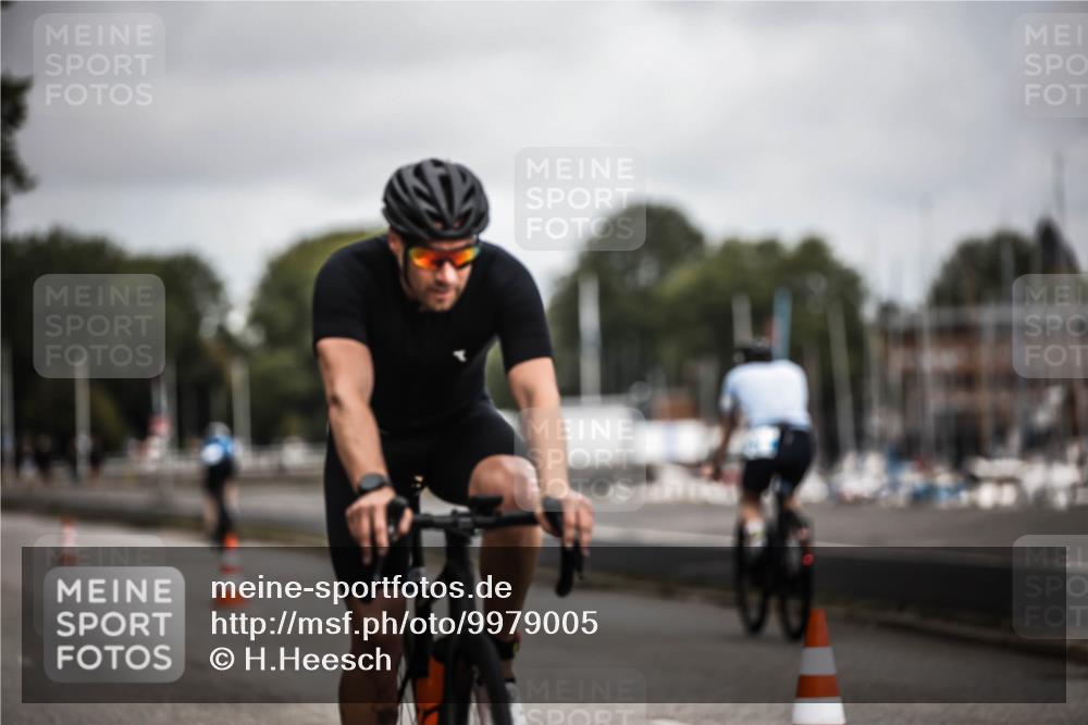 16.08.2026 - KN Förde Triathlon 2026 H.Heesch http://msf.ph/oto/9979005 16.08.2026 11:33:31 Radfahren 316, 379, 403, 438 meine-sportfotos.de