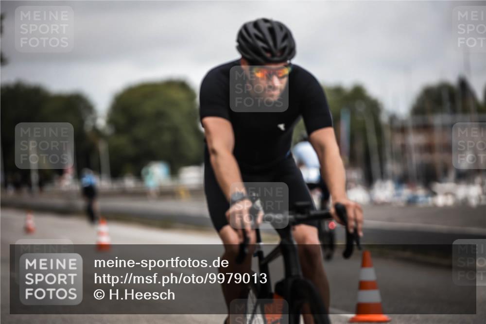 16.08.2026 - KN Förde Triathlon 2026 H.Heesch http://msf.ph/oto/9979013 16.08.2026 11:33:31 Radfahren 316, 379, 403, 438 meine-sportfotos.de