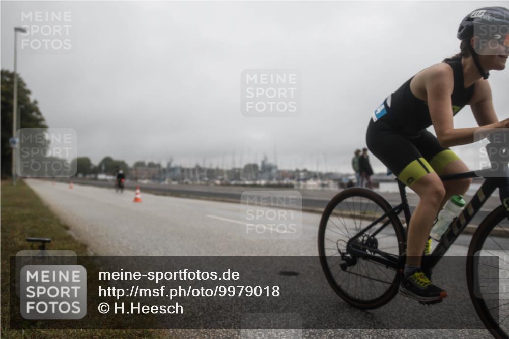 16.08.2026 - KN Förde Triathlon 2026 H.Heesch http://msf.ph/oto/9979018 16.08.2026 10:07:42 Radfahren 134, 223, 254 meine-sportfotos.de