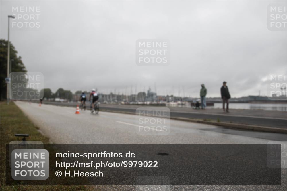16.08.2026 - KN Förde Triathlon 2026 H.Heesch http://msf.ph/oto/9979022 16.08.2026 10:07:46 Radfahren 223, 258 meine-sportfotos.de
