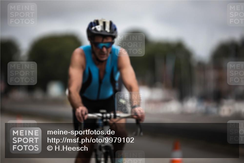 16.08.2026 - KN Förde Triathlon 2026 H.Heesch http://msf.ph/oto/9979102 16.08.2026 11:34:01 Radfahren 328, 357, 375 meine-sportfotos.de