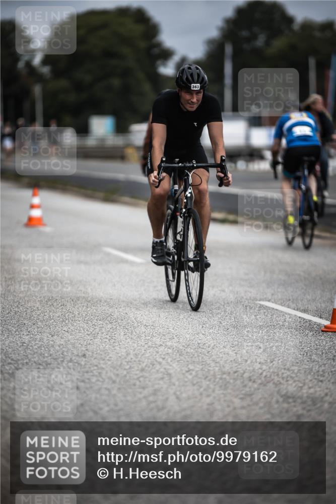 16.08.2026 - KN Förde Triathlon 2026 H.Heesch http://msf.ph/oto/9979162 16.08.2026 11:34:19 Radfahren 395, 422, 424 meine-sportfotos.de